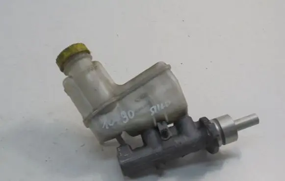 Master brake cylinder