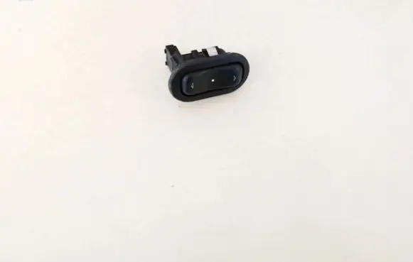 Opel Zafira A Electric window control switch 13363100 90561388