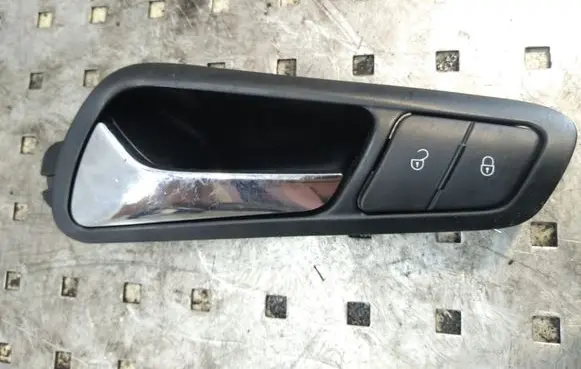 Volkswagen PASSAT B6 Front door interior handle 3C1837113D
