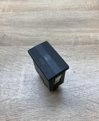 Volkswagen PASSAT B4 Windscreen/window heater switch 3A0959621G