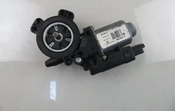 Renault Scenic II - Grand scenic II Front door window regulator motor 440726J4