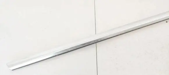 Volvo XC70 Front door glass trim molding 