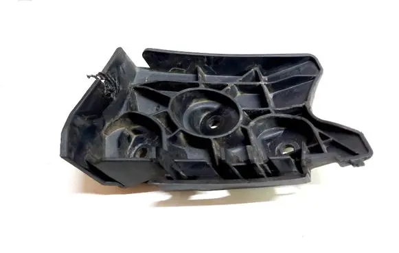 Seat Altea XL Front bumper mounting bracket 5P0807183A
