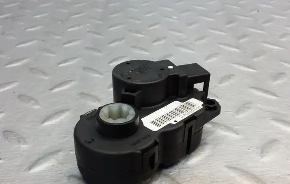 Citroen DS4 Air flap motor/actuator T1002120V