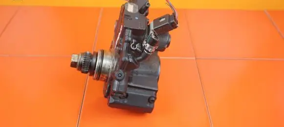 Jeep Compass Fuel injection high pressure pump A6510700701 651971
