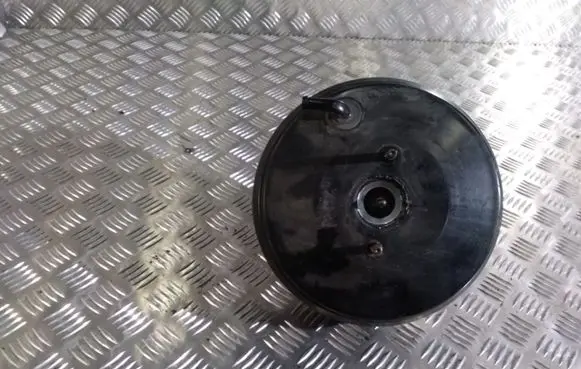 Nissan Maxima Brake booster