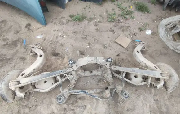 BMW X3 E83 Rear subframe 