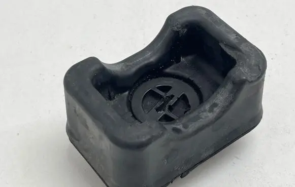 Mercedes-Benz A W177 Jacking socket point A0005833403