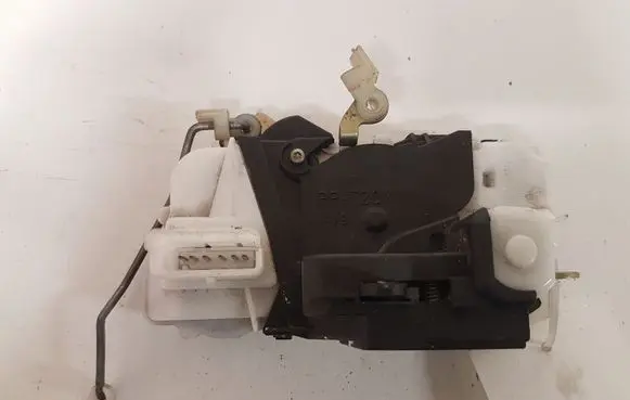 Citroen C5 Front door lock