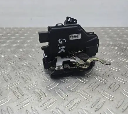 Audi A2 Rear door lock 8Z0839015D