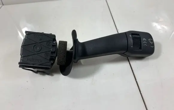 BMW 5 E39 Wiper control stalk 8360879