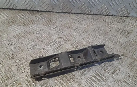 Volkswagen PASSAT B6 Front bumper mounting bracket 3C0807184