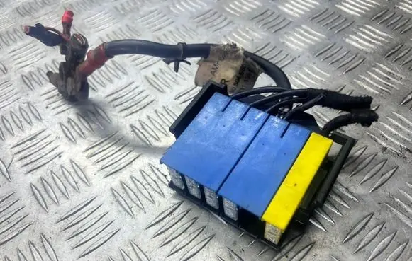 Opel Vectra B Fuse box set 90504530 9111998