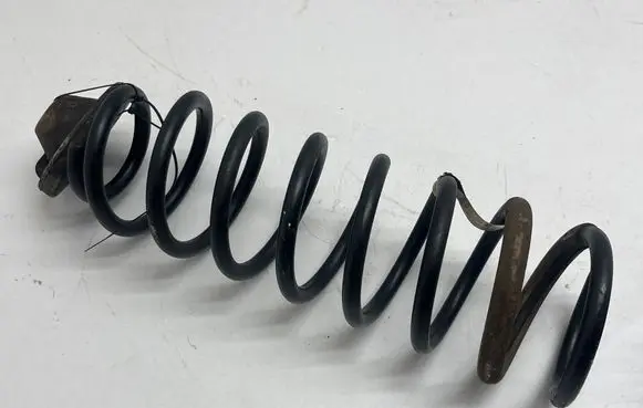 Jeep Wrangler Front coil spring 