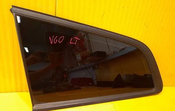 Volvo V60 Rear side window 43R011583