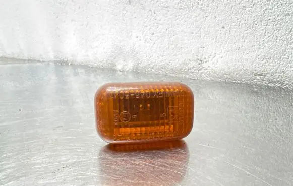 Opel Frontera B Front fender indicator light 0465041