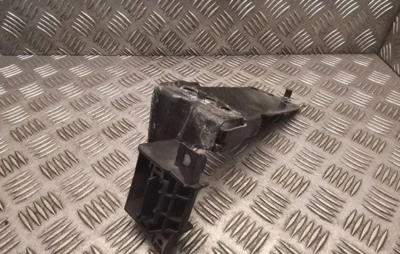 BMW X1 E84 Radiator mount bracket 7591647 51647117