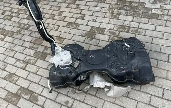 Audi Q3 F3 Fuel tank 5Q020106 100121943 AUDL03FP