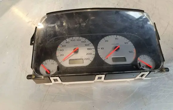Volkswagen Golf III Speedometer (instrument cluster)