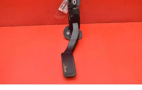 Tesla Model S Accelerator throttle pedal 6PV93337017