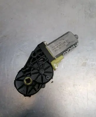 Volkswagen Touareg I Seat adjustment motor 0390201949 0096912