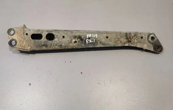 Toyota Prius (XW30) Front subframe