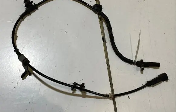 Ford Mustang VI ABS brake wheel speed sensor FR3C2C205AC