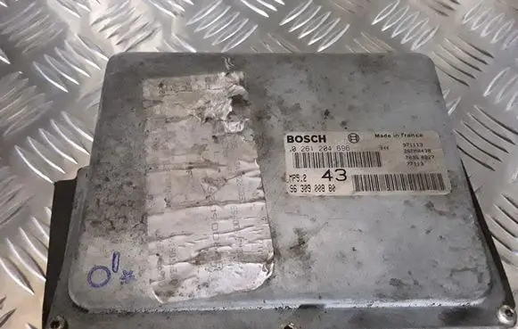 Peugeot 406 Engine control unit/module 0261204696