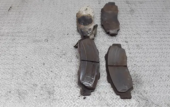 Honda HR-V Brake pads (front) 