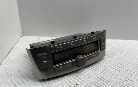 Toyota Avensis T250 Climate control unit MB1465704433 5590005270 5590205050H