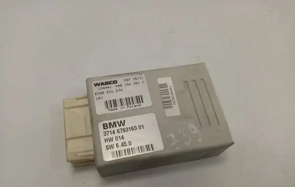 BMW X5 E70 Air suspension control unit module (rear) 37146793163 37146778966