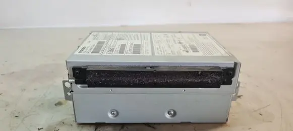 Volvo XC60 Radio/CD/DVD/GPS head unit 31444012 B27041780247 NR1VU3213