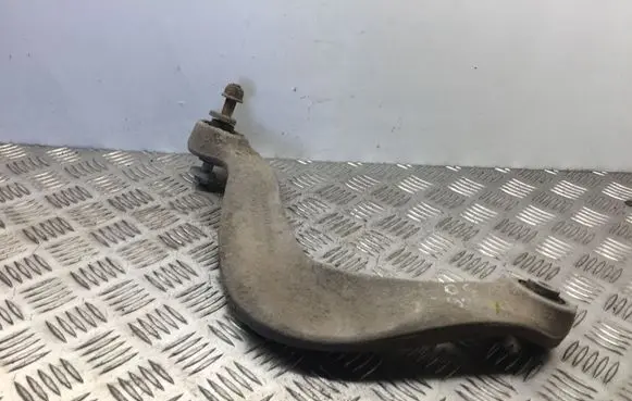 Rear control arm