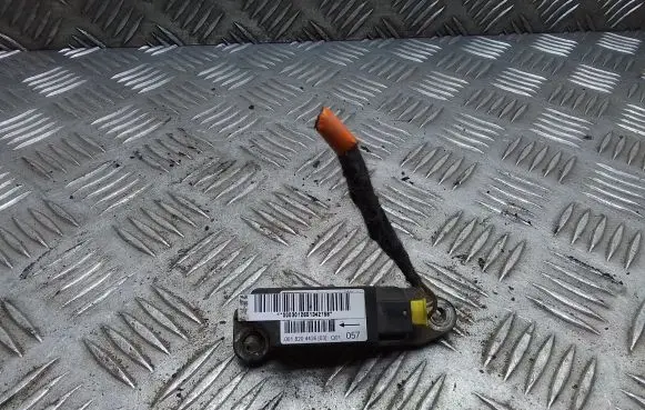 Mercedes-Benz C W203 Airbag deployment crash/impact sensor 0018204426