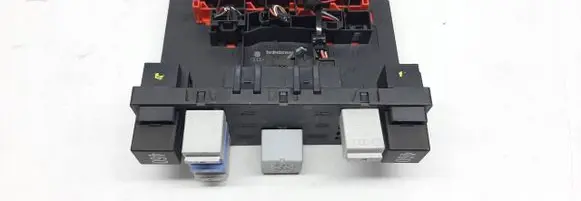 Volkswagen PASSAT CC Comfort/convenience module 3C8937049E