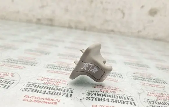 Sun visor clip/hook/bracket