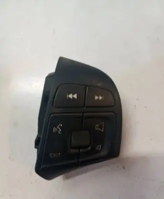 Volvo V60 Steering wheel buttons/switches 31318643