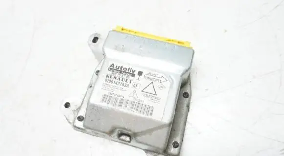 Renault Laguna II Airbag control unit/module 8200142183A