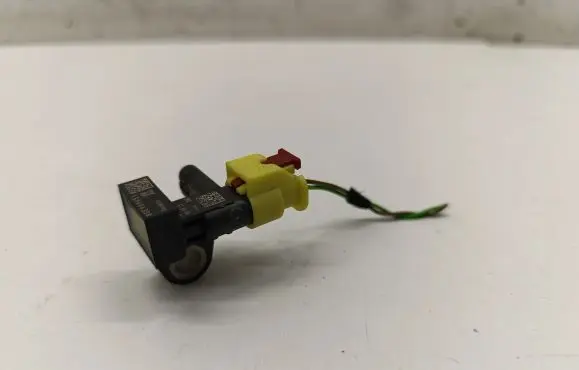 Volkswagen Golf VIII Airbag deployment crash/impact sensor 85E959651