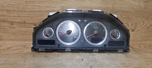 Speedometer (instrument cluster)