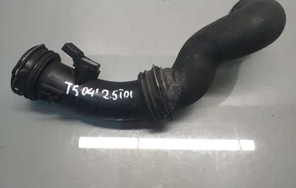 Volkswagen Multivan T5 Air intake duct part 7H0145955