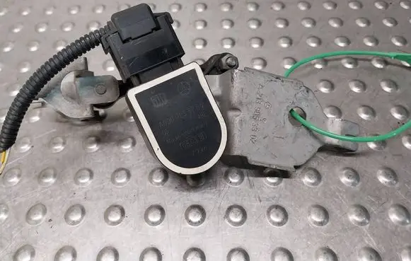 Mercedes-Benz GLC X253 C253 Headlight/headlamp level sensor S26383384 A0009053704 A2139053302