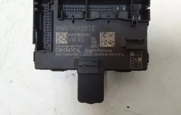 Audi A4 S4 B9 Door control unit/module 8W0959593E