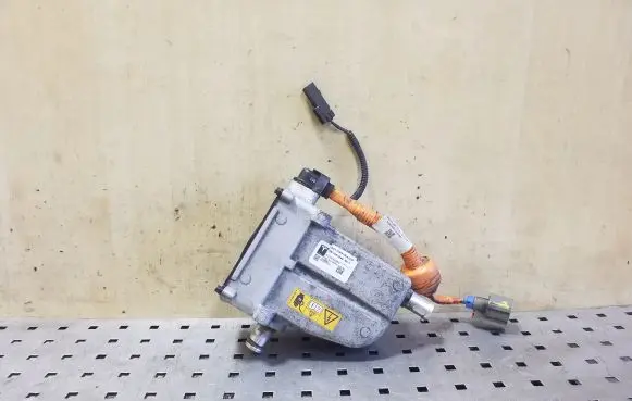 Mercedes-Benz B W246 W242 Coolant heater 104104999F