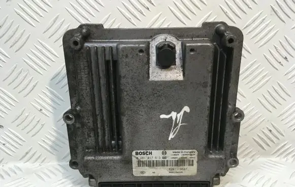 Renault Laguna III Engine control unit/module 8201119647 8201150339