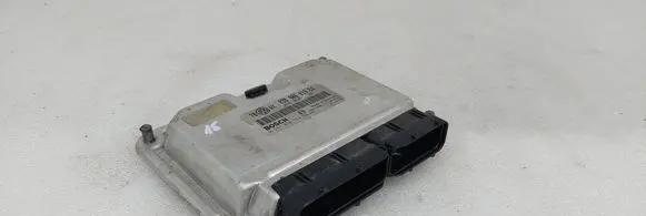 Volkswagen PASSAT B5.5 Engine control unit/module 038906019EA 0281010554