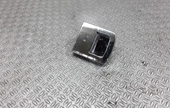 Volkswagen Tiguan Tie down hook / loop 5N0864203