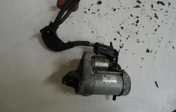 Toyota Auris E180 Starter motor