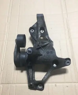 BMW 1 F20 F21 A/C compressor mount bracket 