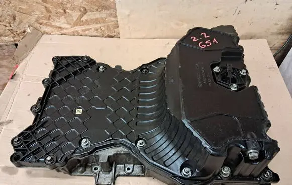 Mercedes-Benz C AMG W204 Oil sump A6510100328 A6510140202